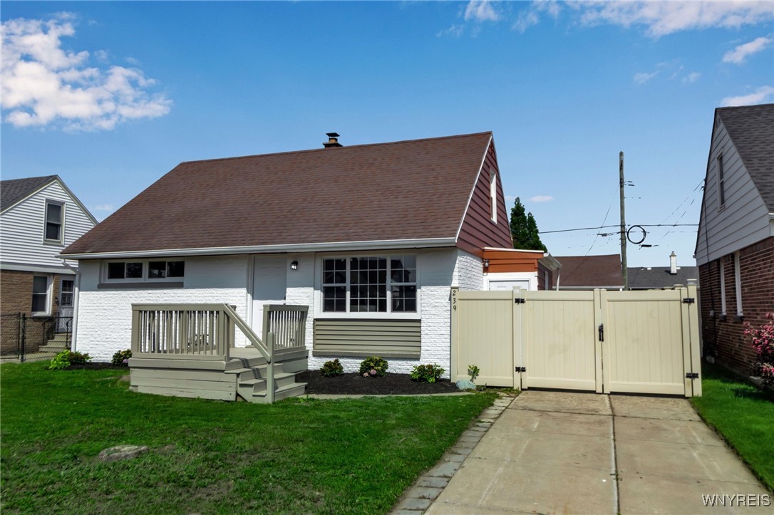 239 N Pleasant Parkway, Cheektowaga, New York image 2