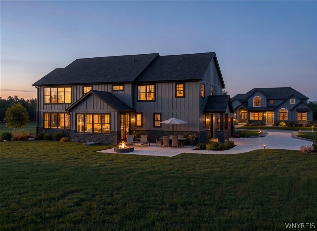 5724 Red Hawk Trail