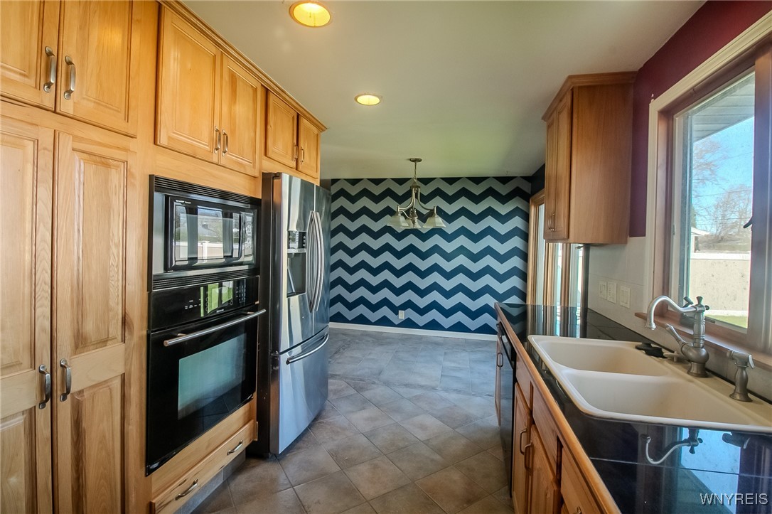 208 Evergreen Drive, Tonawanda, New York image 10