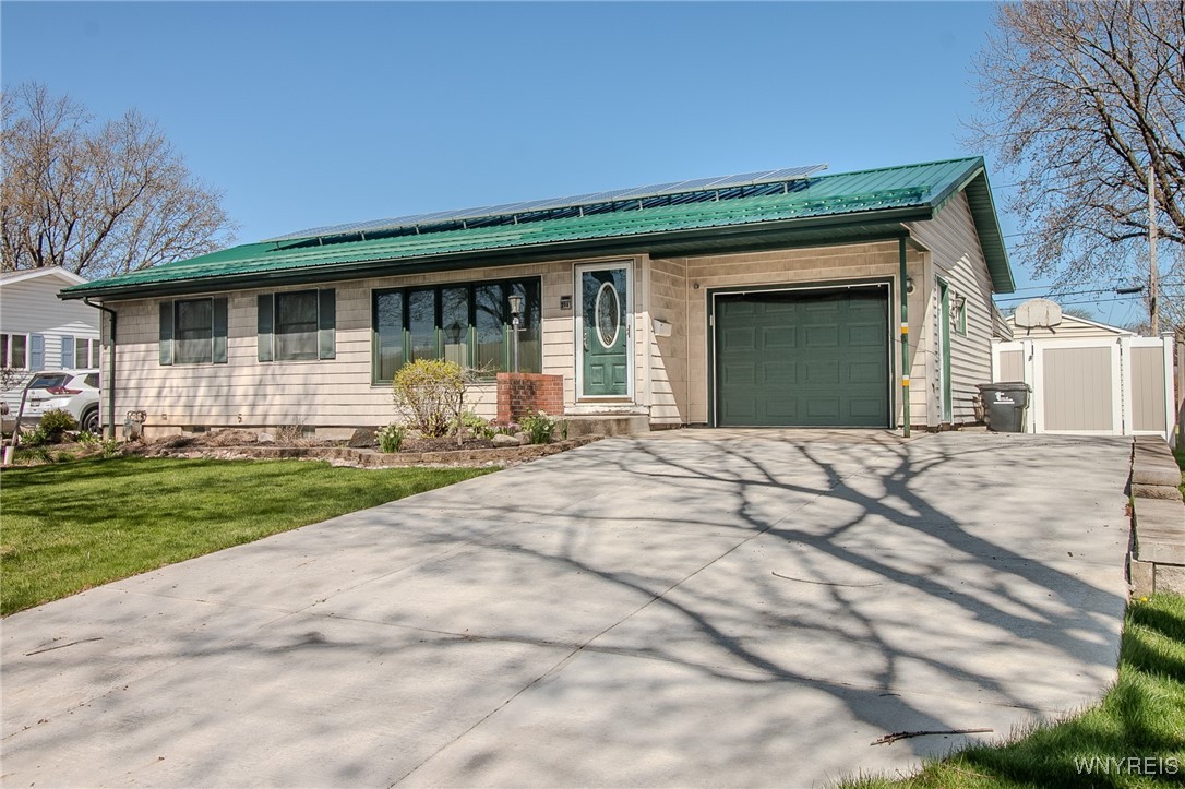 208 Evergreen Drive, Tonawanda, New York image 2