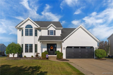 Photo of 220 Nathans Trail, Lancaster, NY 14086 (MLS # B1704767)