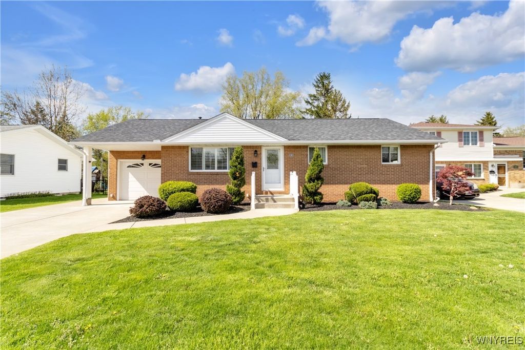 98 Elmsford Drive, West Seneca, NY 14224, MLS #B1605383 Howard Hanna