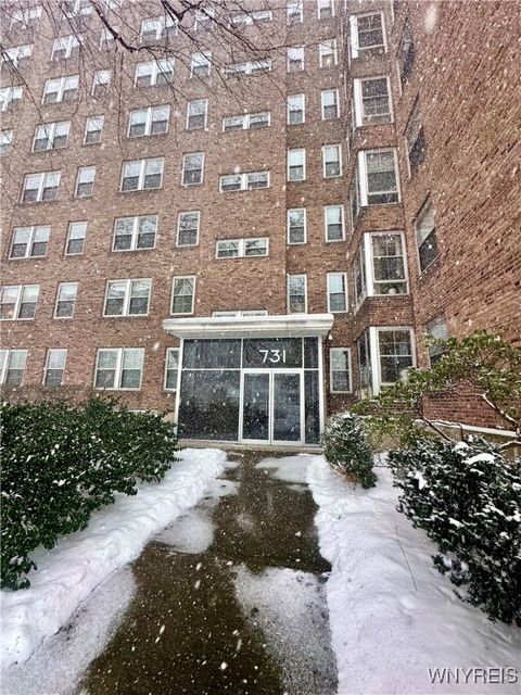 Photo of 731 W Ferry #6J, Buffalo, NY 14222 (MLS # B1655275)