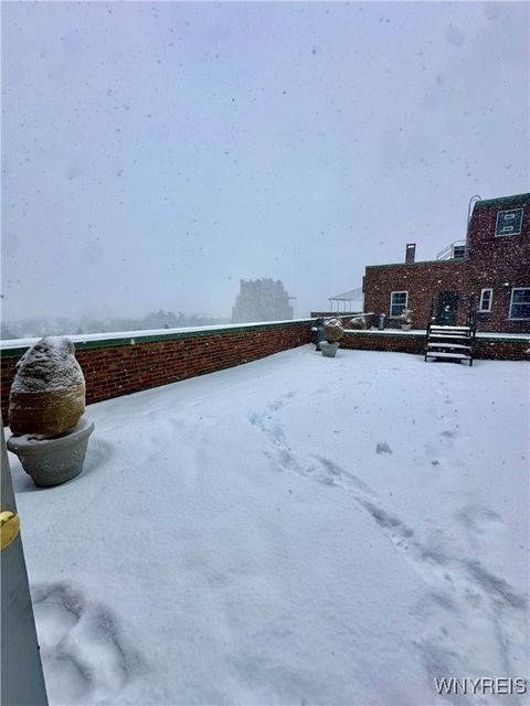 Tiny photo for 731 W Ferry #6J, Buffalo, NY 14222 (MLS # B1655275)