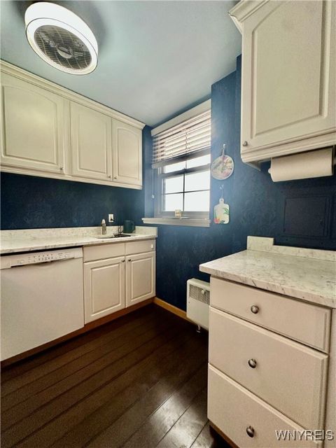 Tiny photo for 731 W Ferry #6J, Buffalo, NY 14222 (MLS # B1655275)