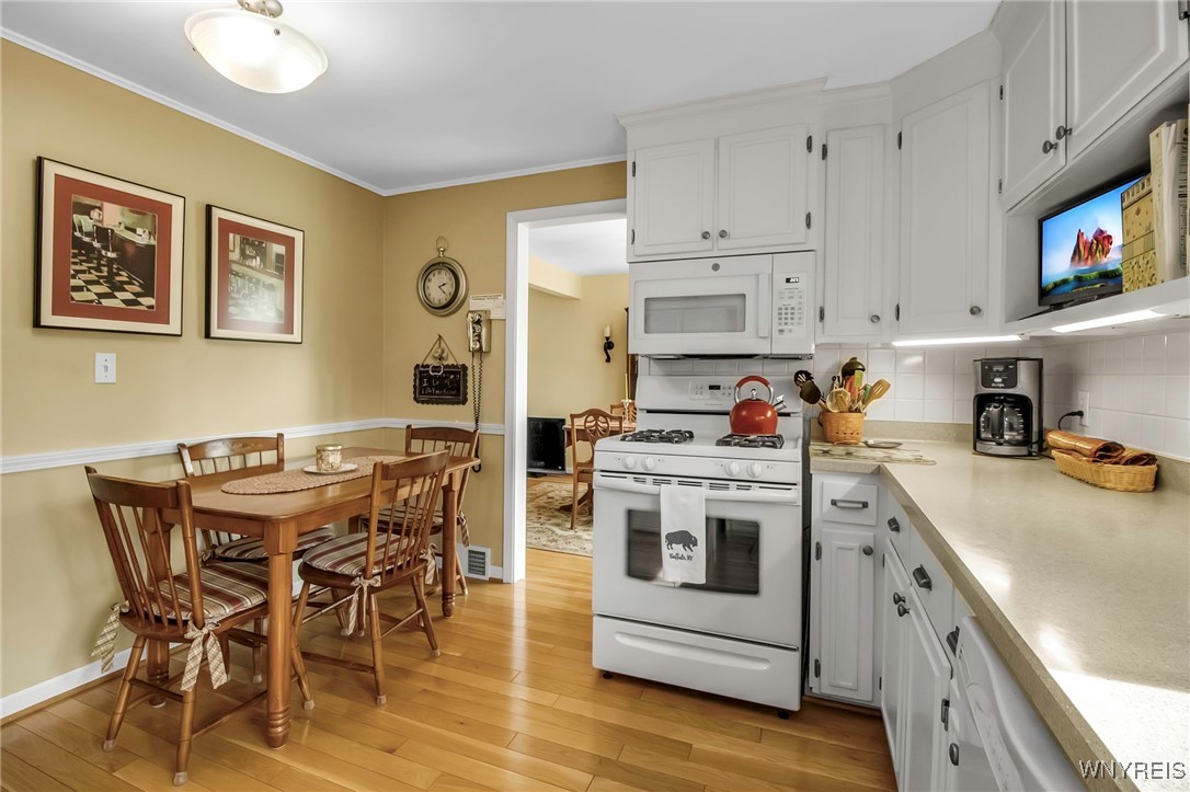 5295 Powers Road, Orchard Park, New York image 14