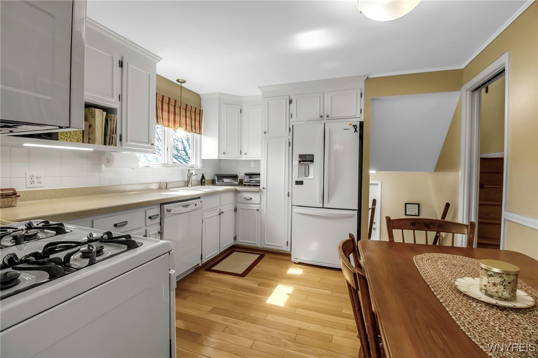 5295 Powers Road, Orchard Park, New York image 16