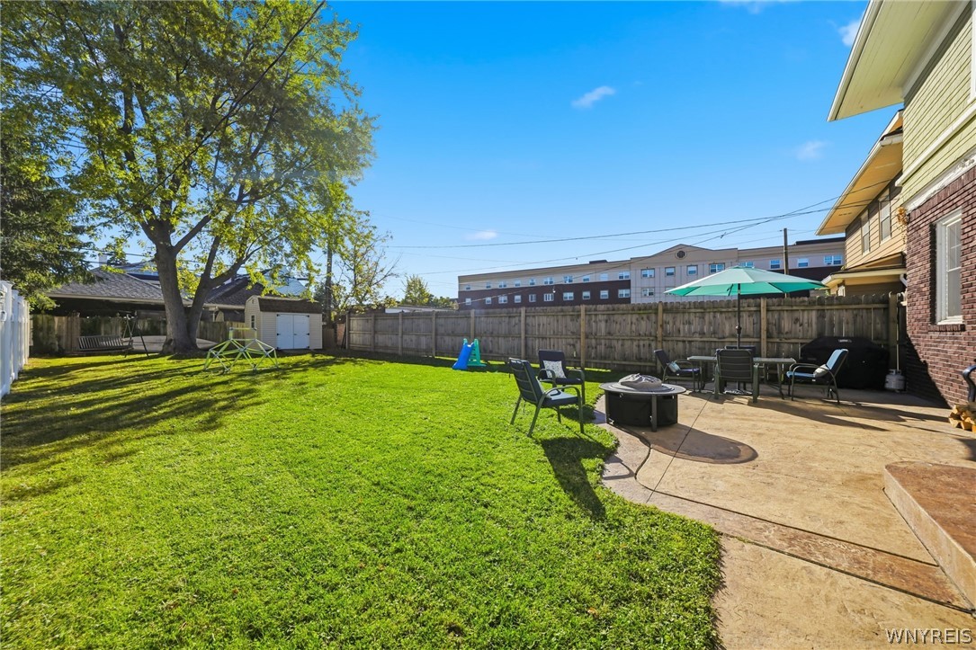 11 Admiral Road