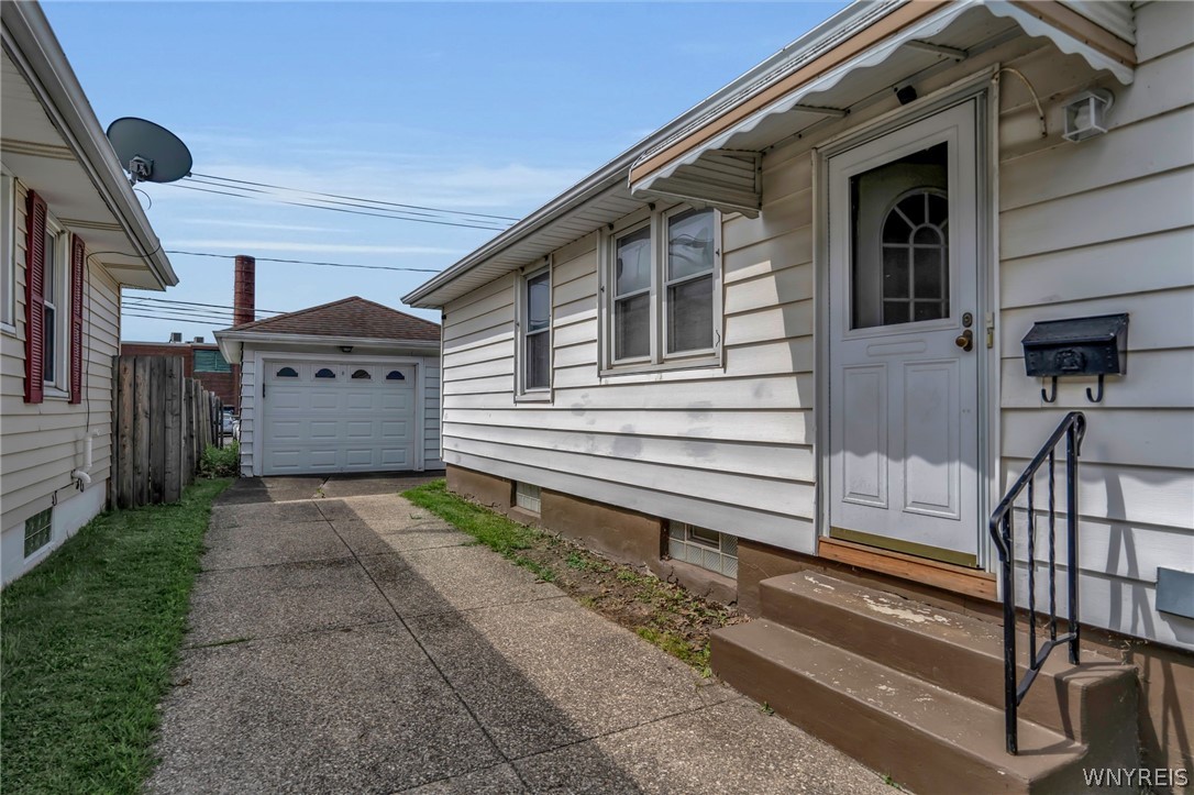 178 Oakridge Avenue