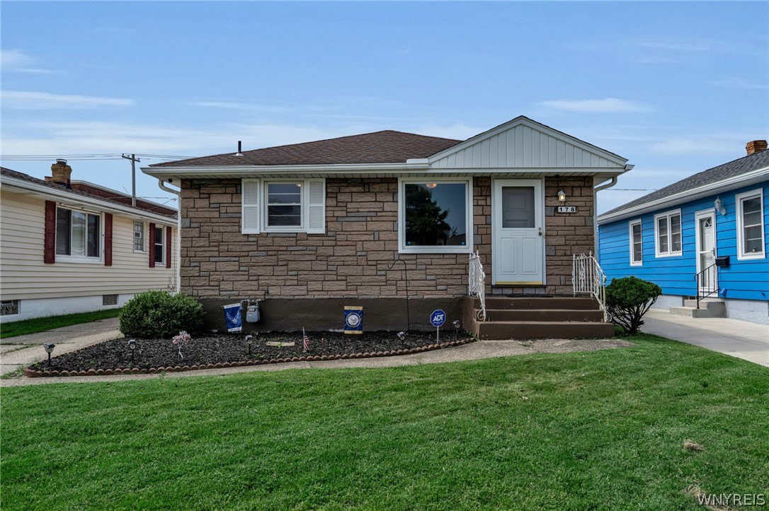 178 Oakridge Avenue