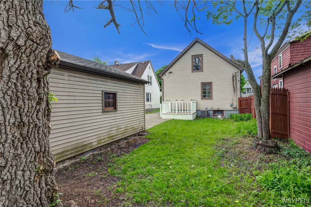 31 Saint James Road, Cheektowaga, New York image 5