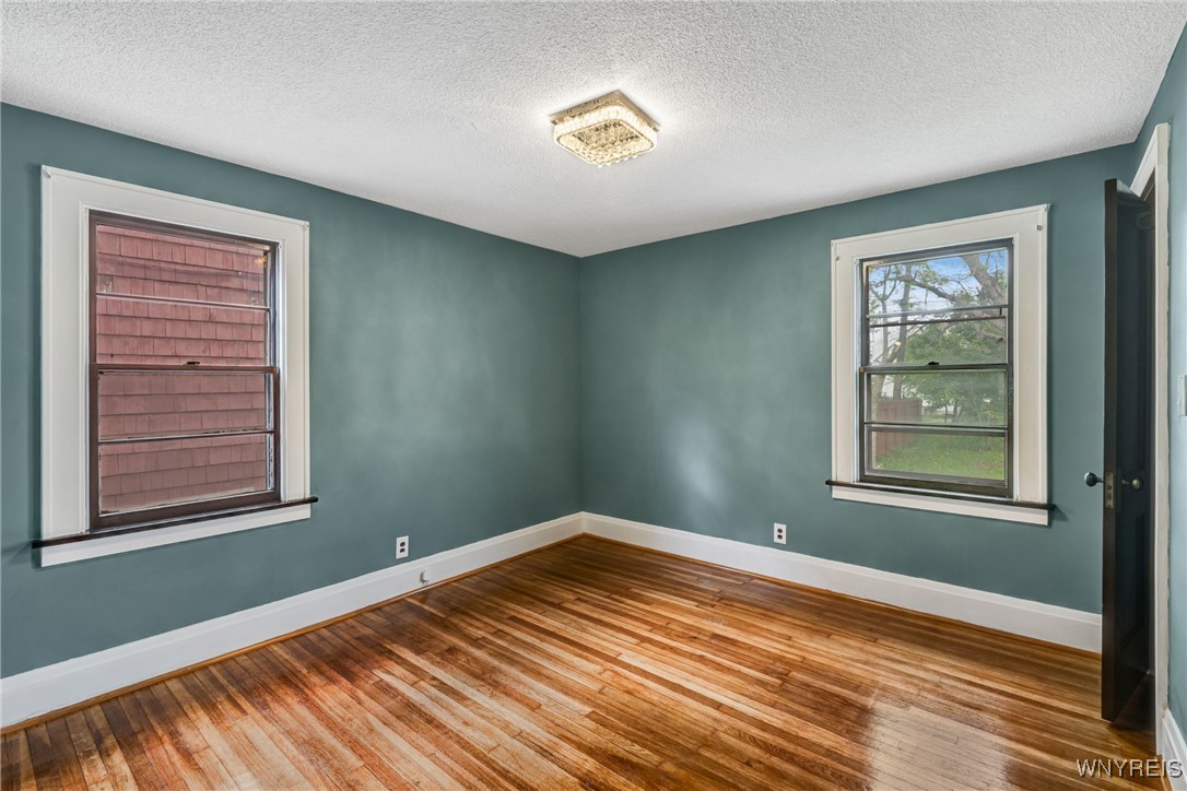 31 Saint James Road, Cheektowaga, New York image 26