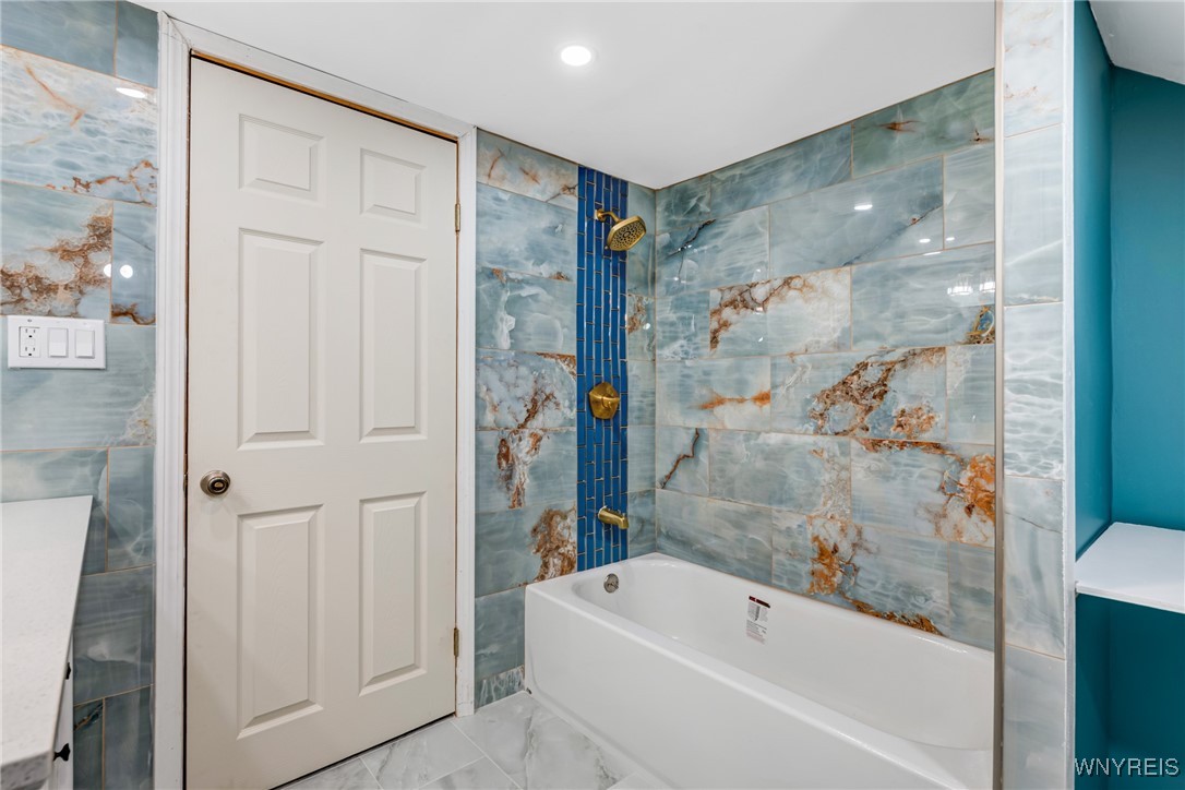 31 Saint James Road, Cheektowaga, New York image 22