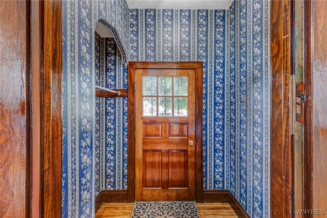 31 Saint James Road, Cheektowaga, New York image 8