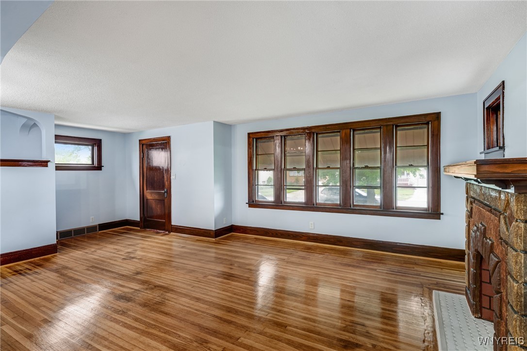 31 Saint James Road, Cheektowaga, New York image 10