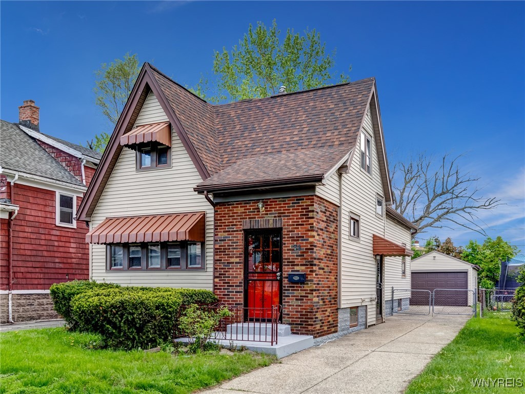 31 Saint James Road, Cheektowaga, New York image 1