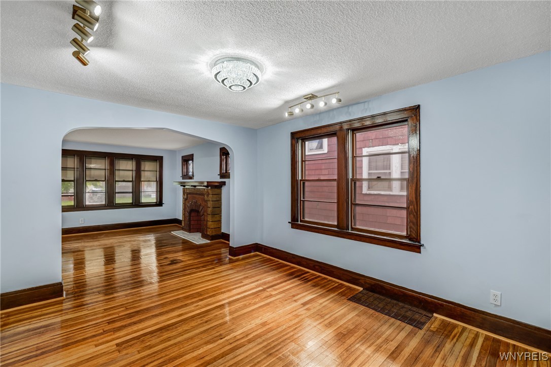31 Saint James Road, Cheektowaga, New York image 15
