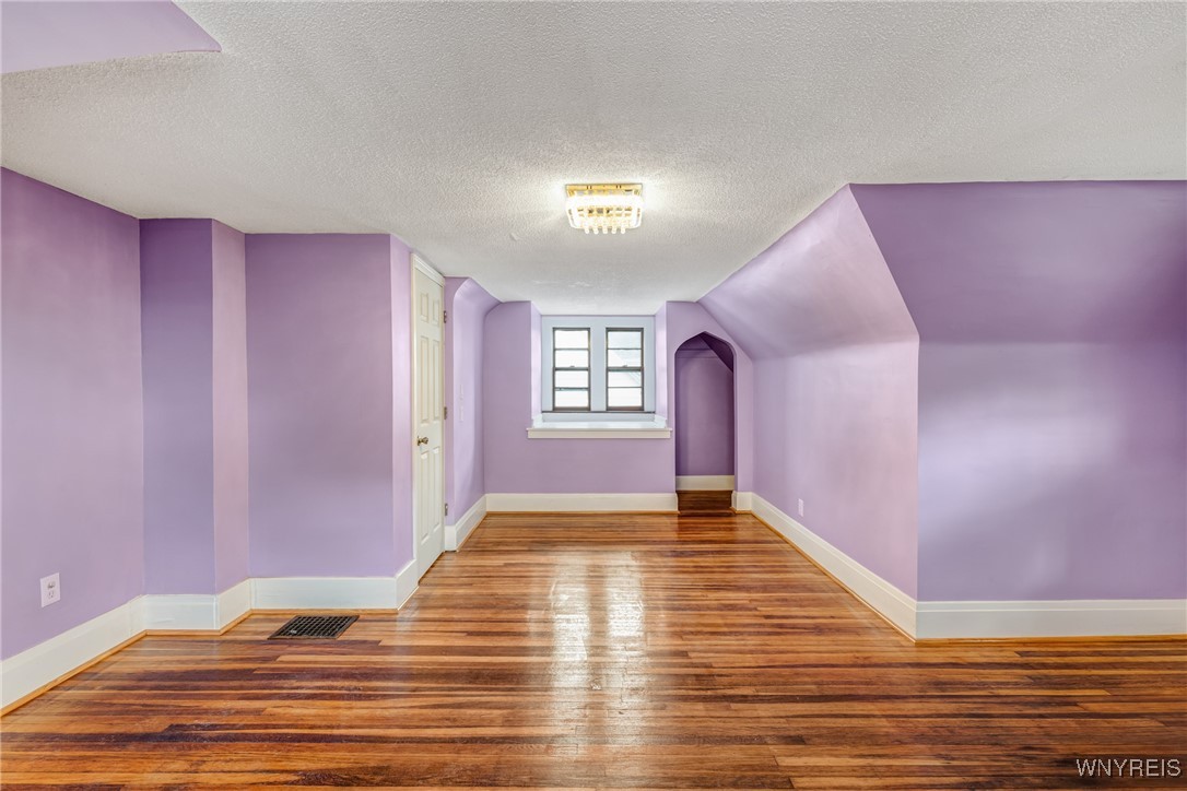 31 Saint James Road, Cheektowaga, New York image 28