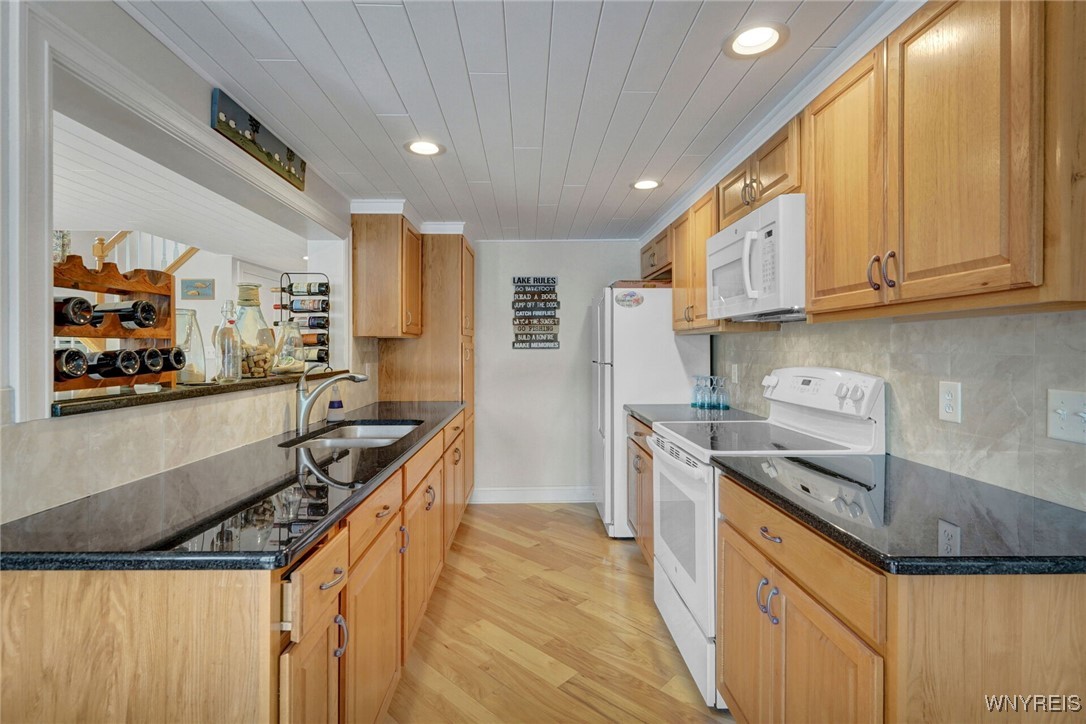 373 Lakeview Boulevard, Machias, New York image 8