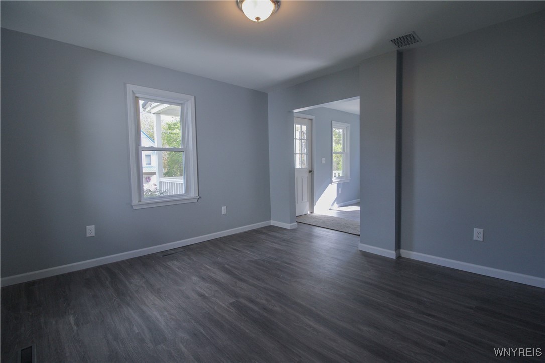 Shelby, New York 14103, United States, 4 Bedrooms Bedrooms, ,2 BathroomsBathrooms,Residential,Active,231479