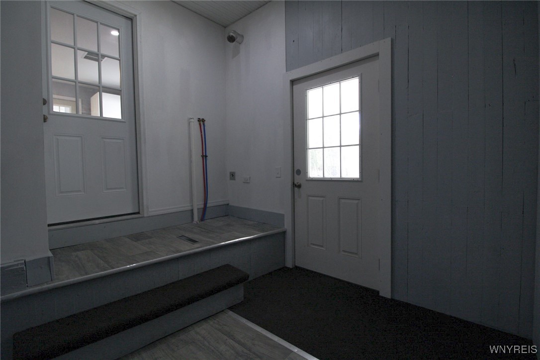 Shelby, New York 14103, United States, 4 Bedrooms Bedrooms, ,2 BathroomsBathrooms,Residential,Active,231479