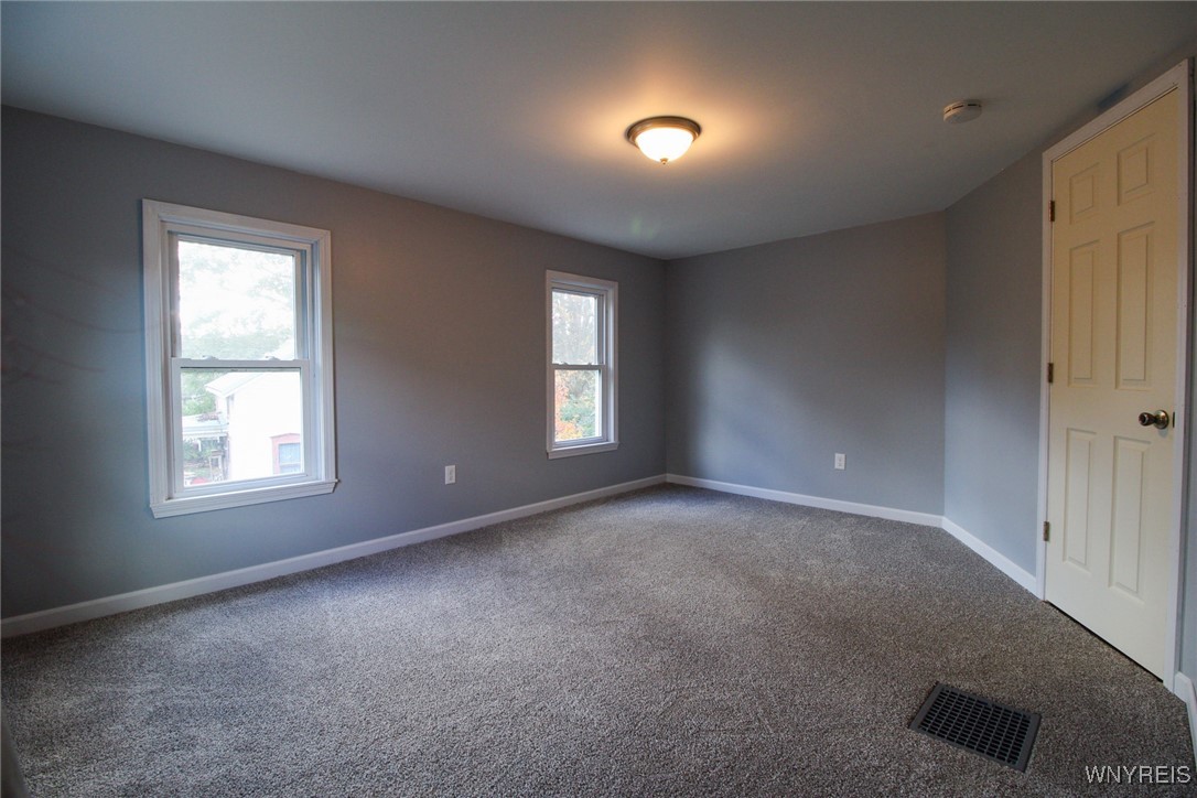 Shelby, New York 14103, United States, 4 Bedrooms Bedrooms, ,2 BathroomsBathrooms,Residential,Active,231479