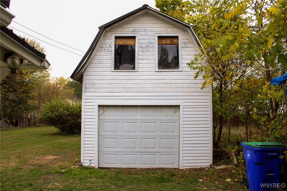 Shelby, New York 14103, United States, 4 Bedrooms Bedrooms, ,2 BathroomsBathrooms,Residential,Active,231479