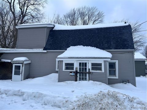 33 Marshall Place Lockport NY 14094