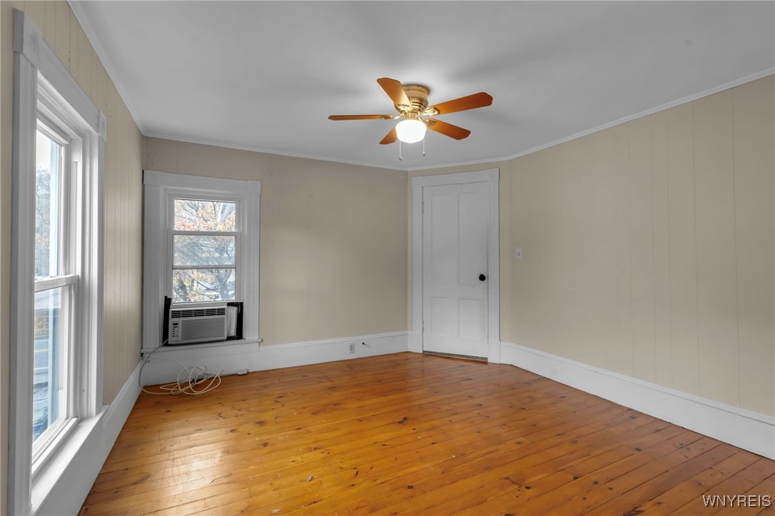 Royalton, New York 14105, United States, 5 Bedrooms Bedrooms, ,2 BathroomsBathrooms,Residential,Pending,33469