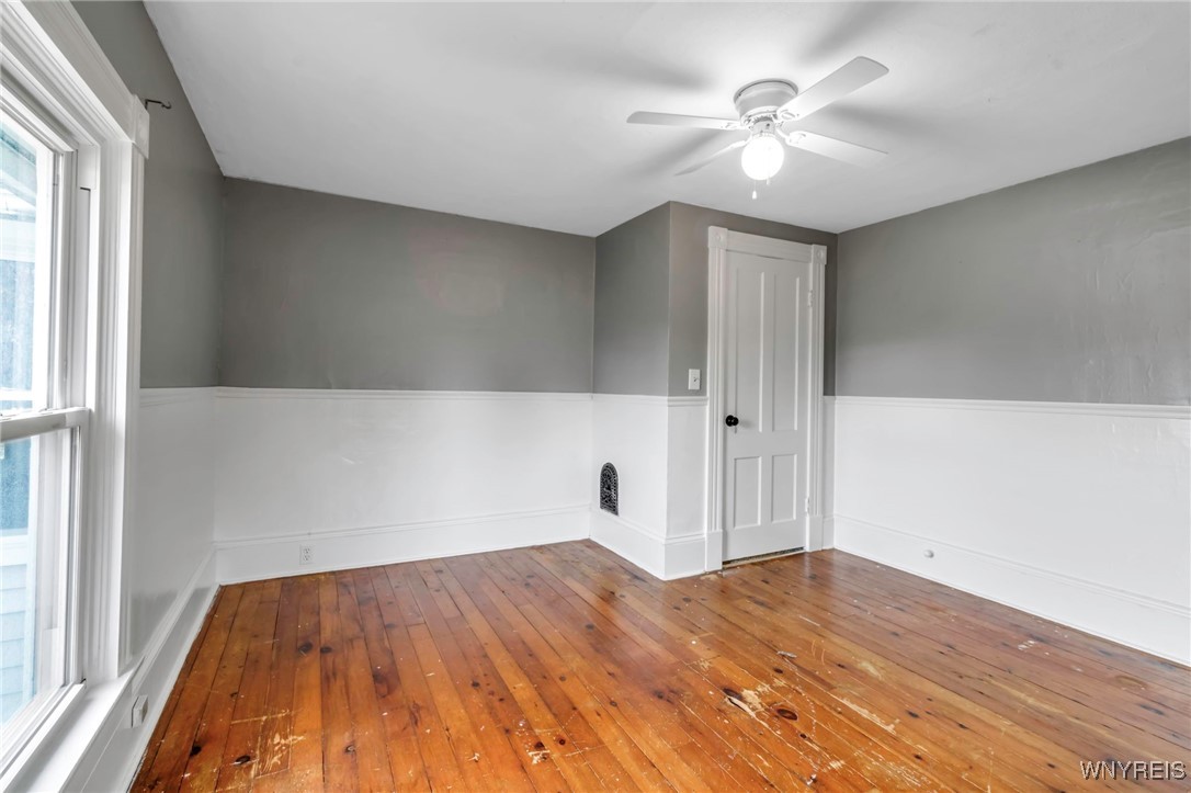 Royalton, New York 14105, United States, 5 Bedrooms Bedrooms, ,2 BathroomsBathrooms,Residential,Pending,33469