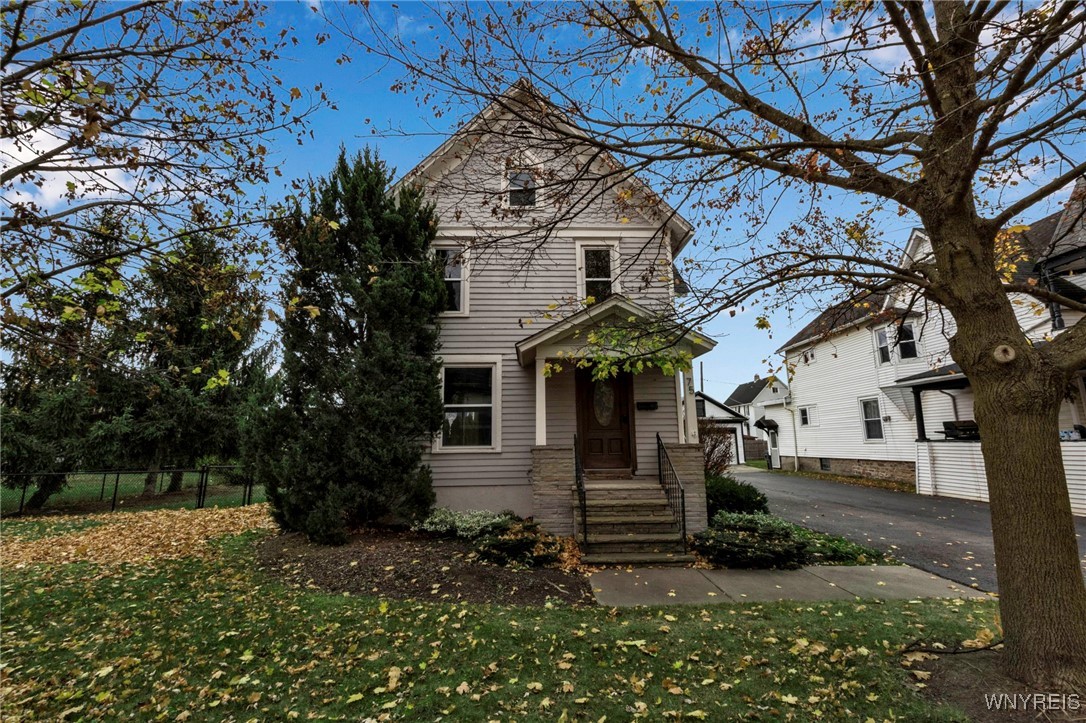 Royalton, New York 14105, United States, 5 Bedrooms Bedrooms, ,2 BathroomsBathrooms,Residential,Pending,33469