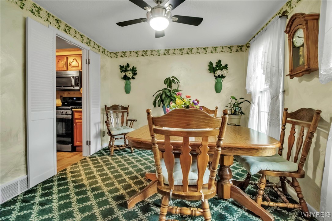 216 Stepping Stone Lane, Orchard Park, New York image 6