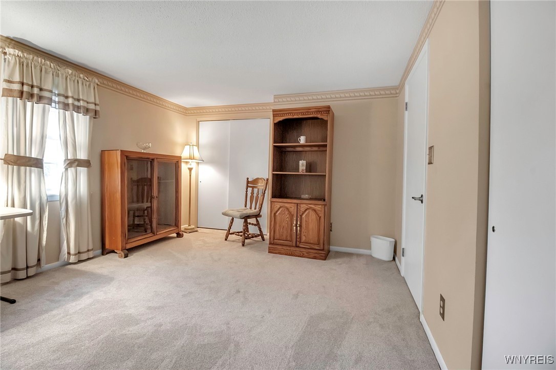 216 Stepping Stone Lane, Orchard Park, New York image 23