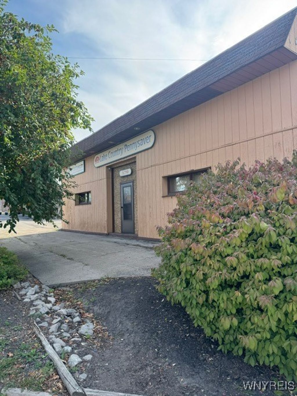 Photo of 178 N Main Street, Albion, NY 14411 (MLS # B1638290)