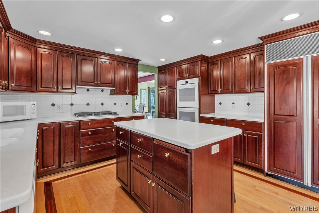 26 Heritage Rd W