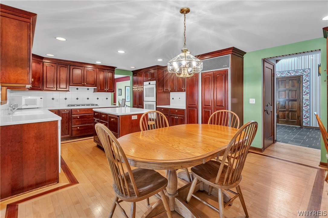 26 Heritage Rd W