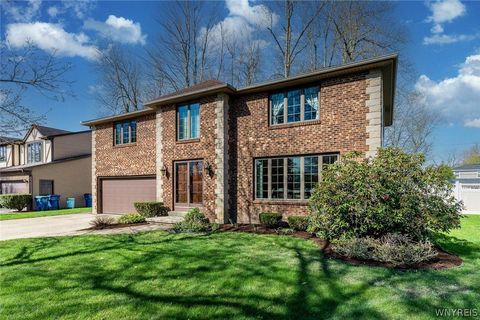 26 Heritage Rd W Williamsville NY 14221