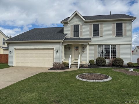 Homes For Sale - 3273 Brookfield Lane<br/> Hamburg, NY 14075