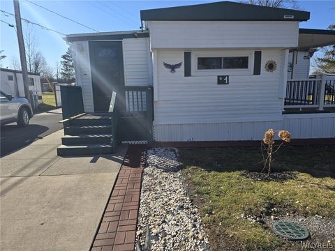 Mobile Home For Sale - 1 Rainbow Park<br/> Wilson, NY 14131