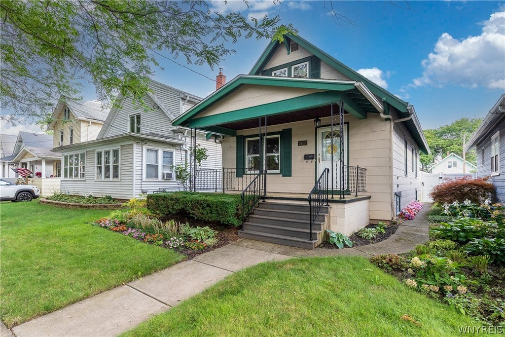 Photo of 2462 Willow Avenue, Niagara Falls, NY 14305 (MLS # B1710277)