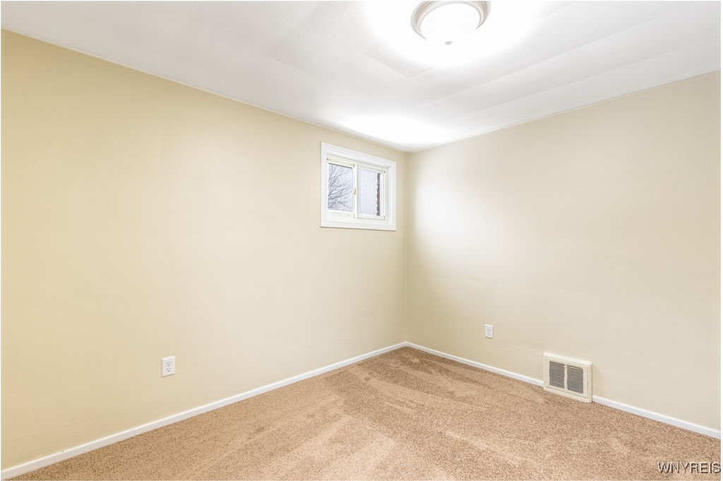 300 Danbury Drive, Cheektowaga, New York image 24