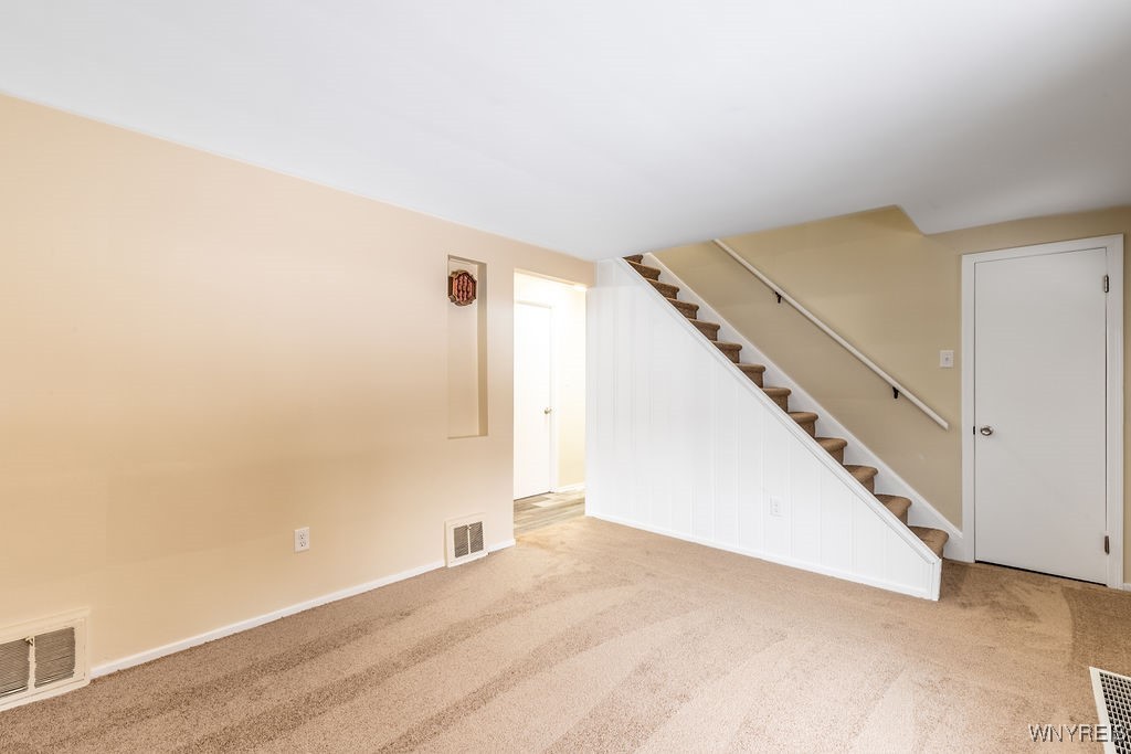 300 Danbury Drive, Cheektowaga, New York image 12