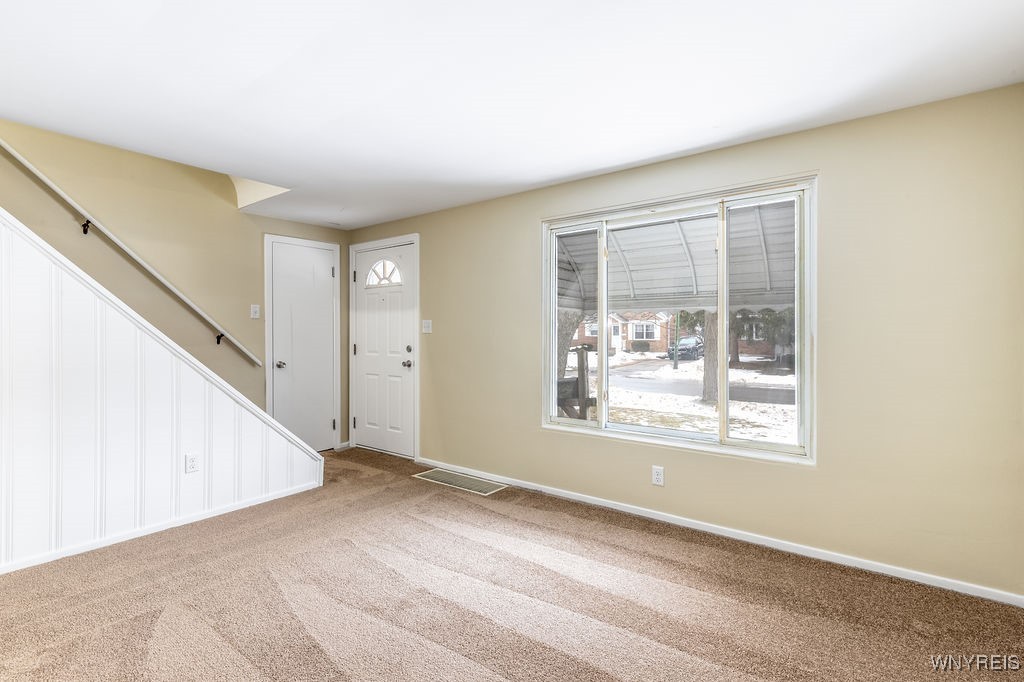 300 Danbury Drive, Cheektowaga, New York image 11
