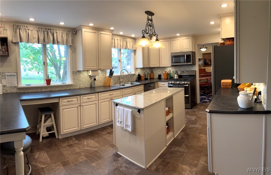 125 Laurie Lane, Grand Island, New York image 24