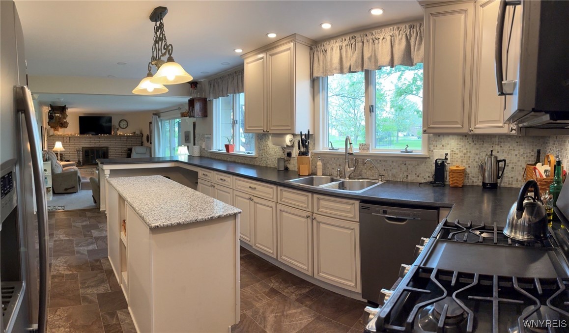 125 Laurie Lane, Grand Island, New York image 25