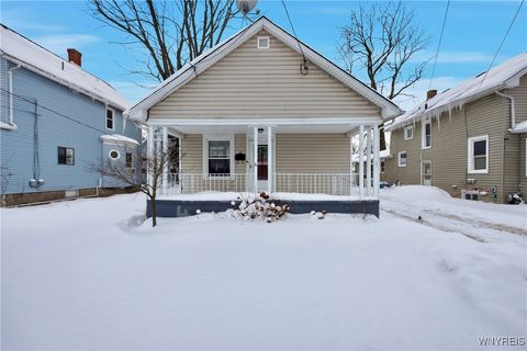 Photo of 21 Loretta Street, Tonawanda, NY 14150 (MLS # B1660730)