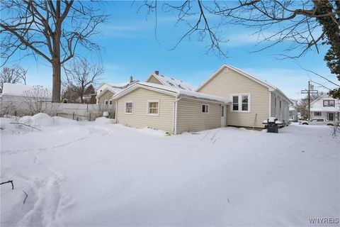 Tiny photo for 21 Loretta Street, Tonawanda, NY 14150 (MLS # B1660730)