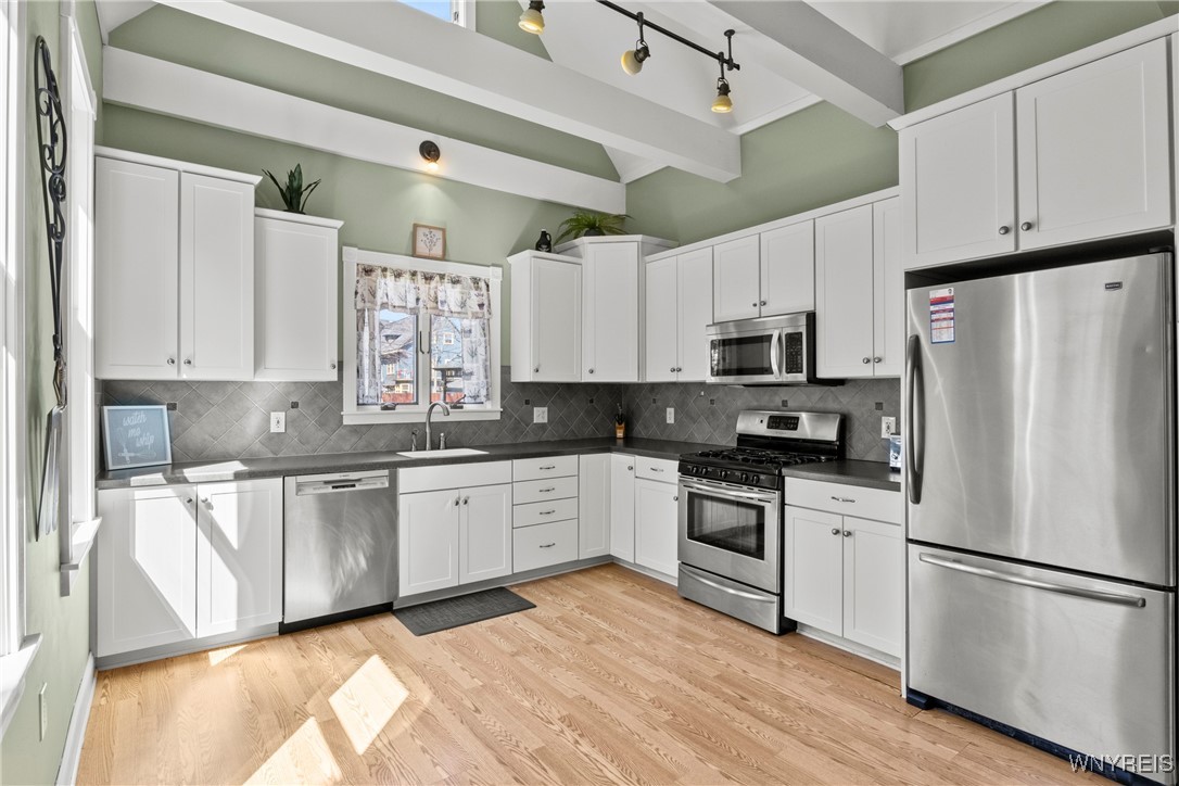 84 Norwood Avenue, Buffalo, New York image 18