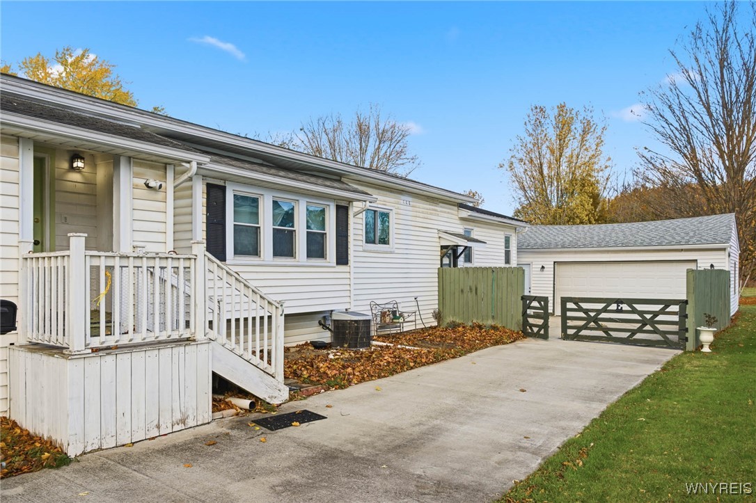 Batavia City, New York 14020, United States, 3 Bedrooms Bedrooms, ,2 BathroomsBathrooms,Residential,Active,240654