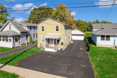 57 Saint John Street Lancaster NY 14086